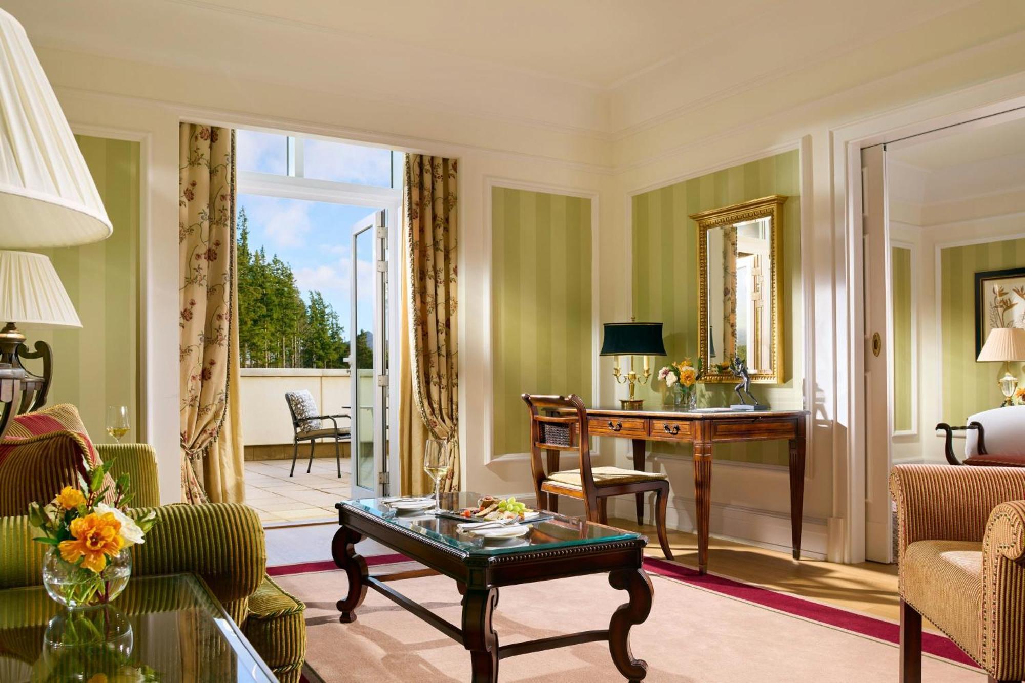 Powerscourt Hotel, Autograph Collection Enniskerry Luaran gambar A suite at the Mandarin Oriental, Munich