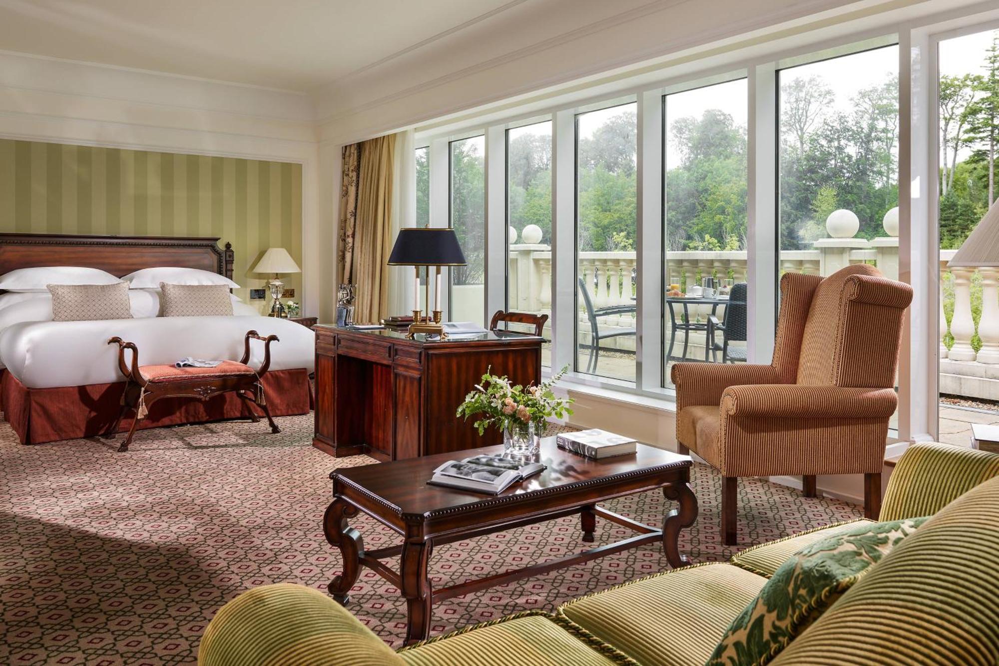Powerscourt Hotel, Autograph Collection Enniskerry Luaran gambar A suite at the hotel