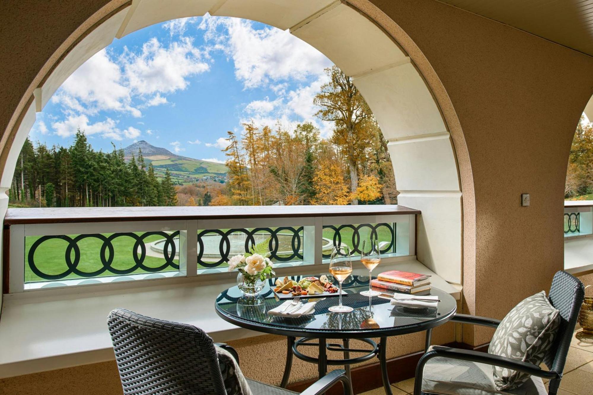 Powerscourt Hotel, Autograph Collection Enniskerry Luaran gambar A view of the golf course from a suite at The Lodge at Sun Valley